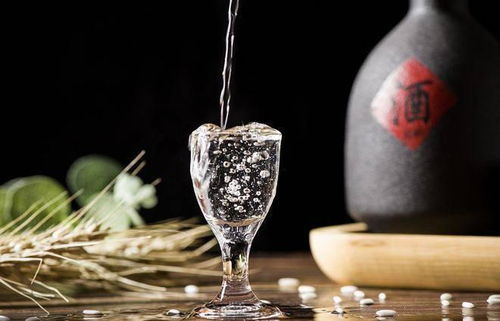 白酒新國標(biāo)今日起正式實施,酒精調(diào)制和勾兌酒被踢出白酒行列